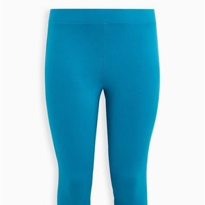 Torrid Signature Waist Crop Legging NWT Size 3X